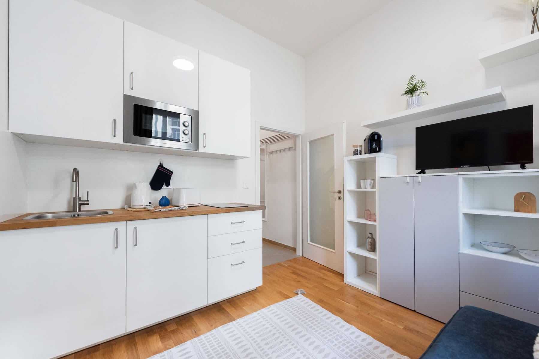Pronájem bytu 18 m², Čelakovského sady, Praha, Praha Pronájem bytu 18 m², Čelakovského sady, Praha, Praha