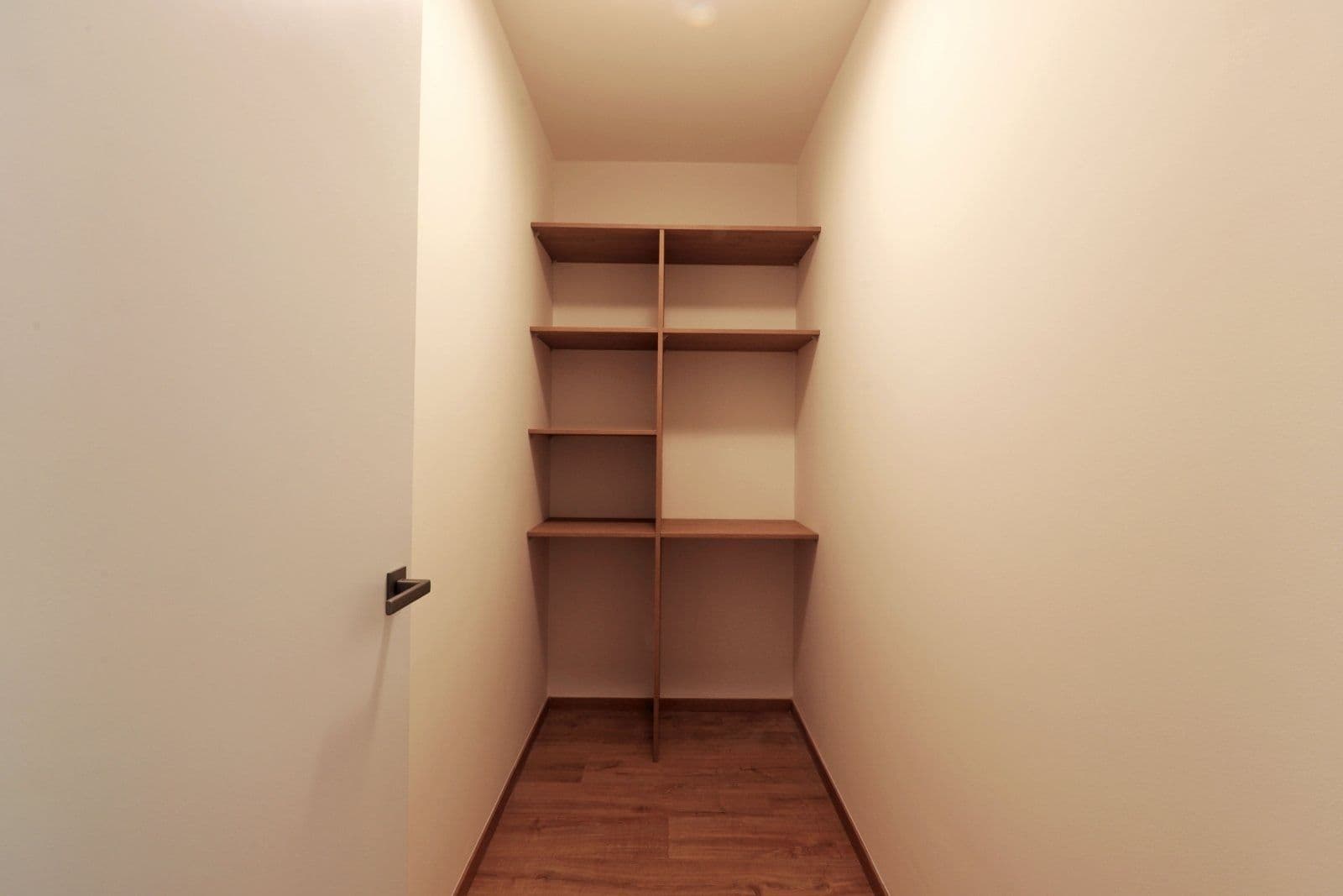 Pronájem bytu 3+kk 75 m², Dagmar Burešové, Praha, Praha Pronájem bytu 3+kk 75 m², Dagmar Burešové, Praha, Praha