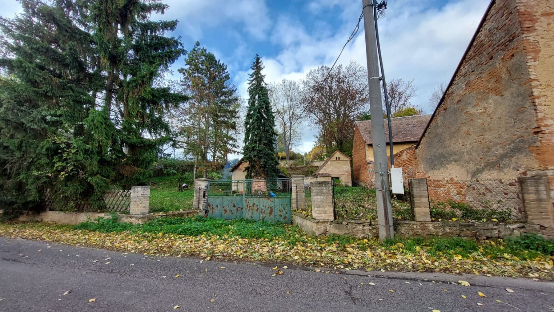 Prodej pozemku 1.090 m², Černuc, Středočeský kraj Prodej pozemku 1.090 m², Černuc, Středočeský kraj