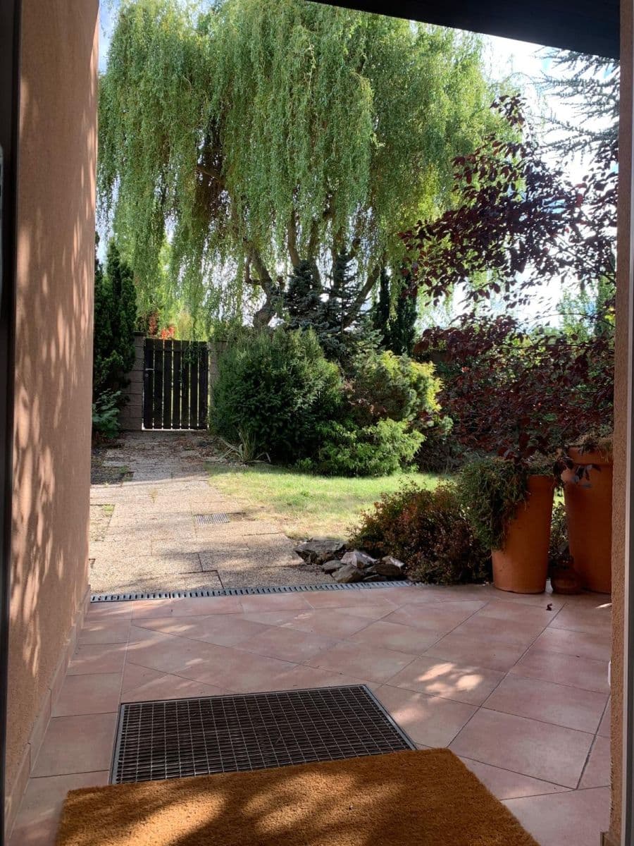 Pronájem domu 280 m², pozemek 457 m², Keltská, Statenice, Středočeský kraj Pronájem domu 280 m², pozemek 457 m², Keltská, Statenice, Středočeský kraj