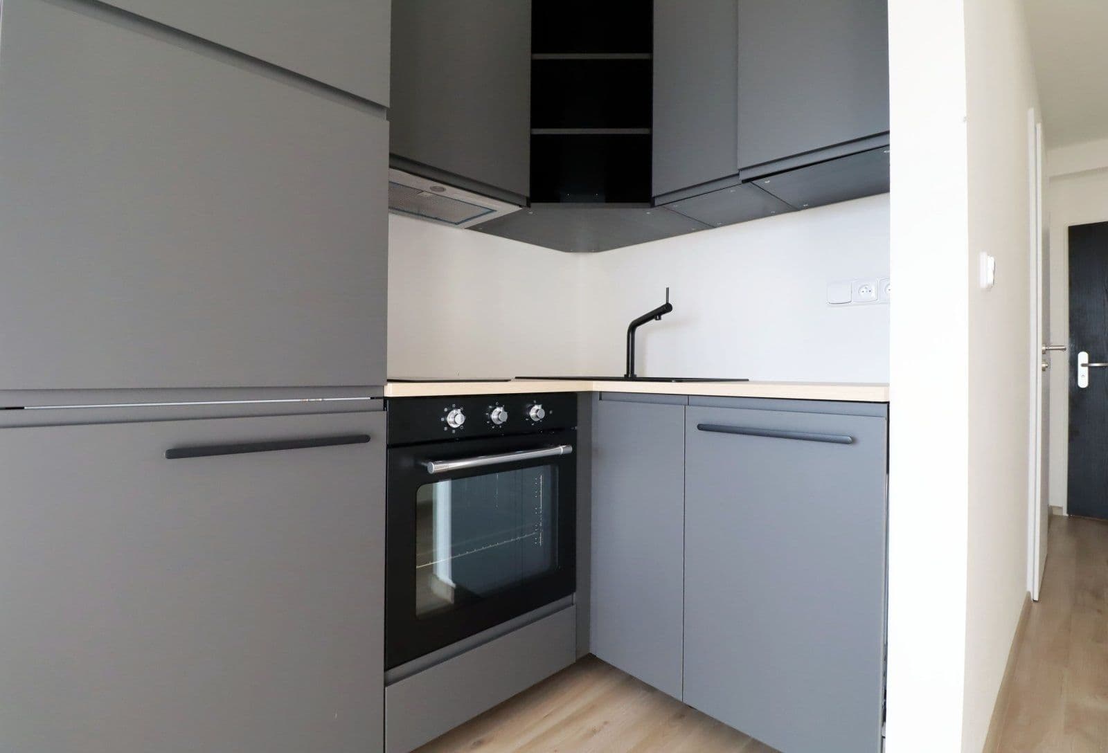Pronájem bytu 1+kk 23 m², Peroutkova, Praha, Praha Pronájem bytu 1+kk 23 m², Peroutkova, Praha, Praha