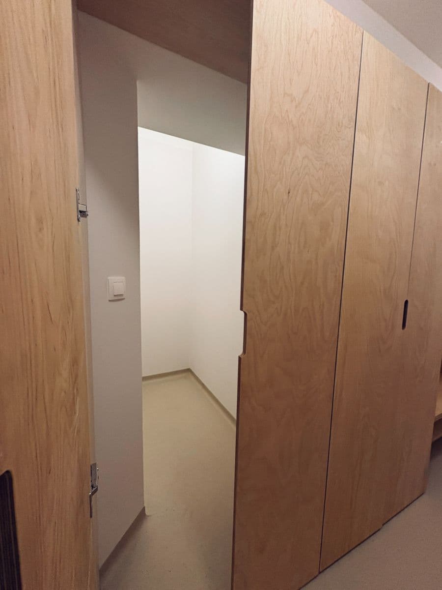 Prodej bytu 3+kk 72 m², Šternberkova, Praha, Praha Prodej bytu 3+kk 72 m², Šternberkova, Praha, Praha