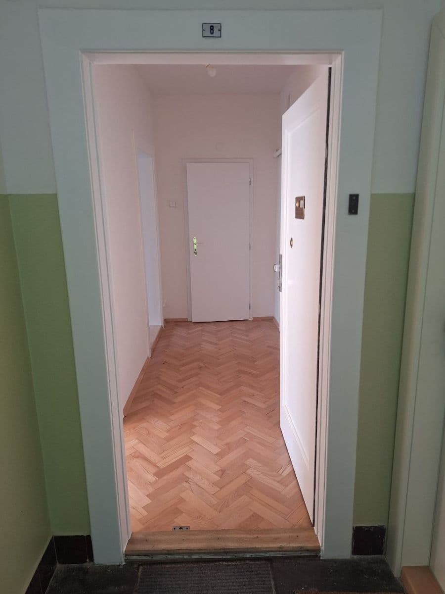 Pronájem bytu 2+kk 50 m², Černokostelecká, Praha, Praha Pronájem bytu 2+kk 50 m², Černokostelecká, Praha, Praha