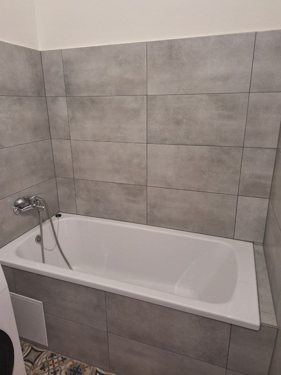 Pronájem bytu 2+kk 50 m², Černokostelecká, Praha, Praha Pronájem bytu 2+kk 50 m², Černokostelecká, Praha, Praha