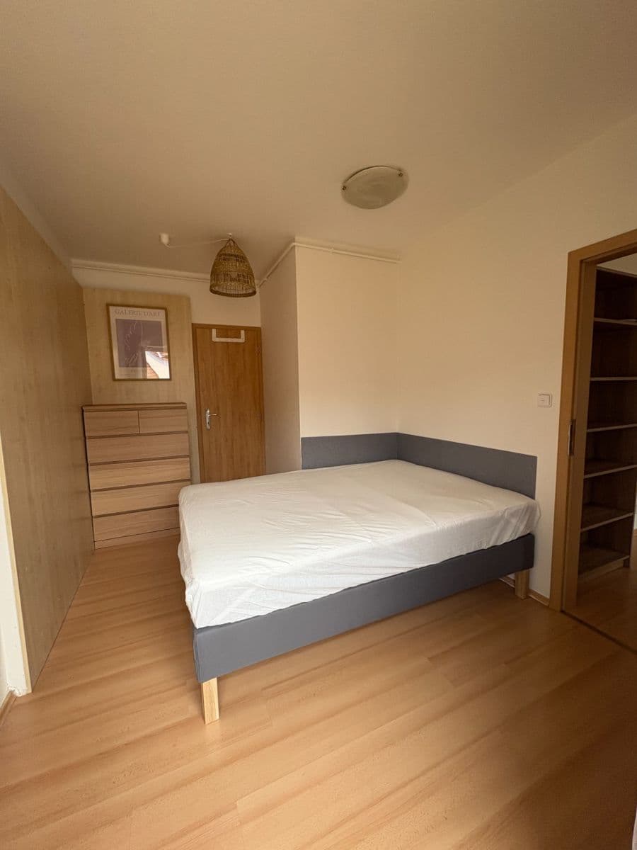 Pronájem bytu 2+kk 42 m², Nuselská, Praha, Praha Pronájem bytu 2+kk 42 m², Nuselská, Praha, Praha