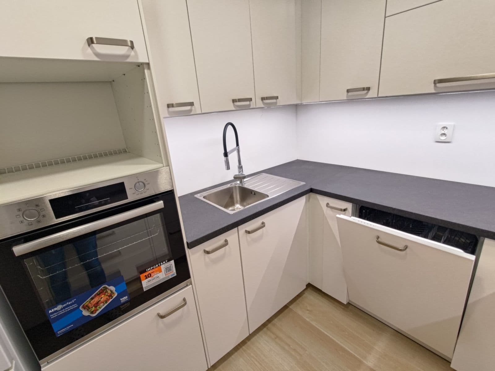 Pronájem bytu 4+kk 77 m², Heranova, Praha, Praha Pronájem bytu 4+kk 77 m², Heranova, Praha, Praha