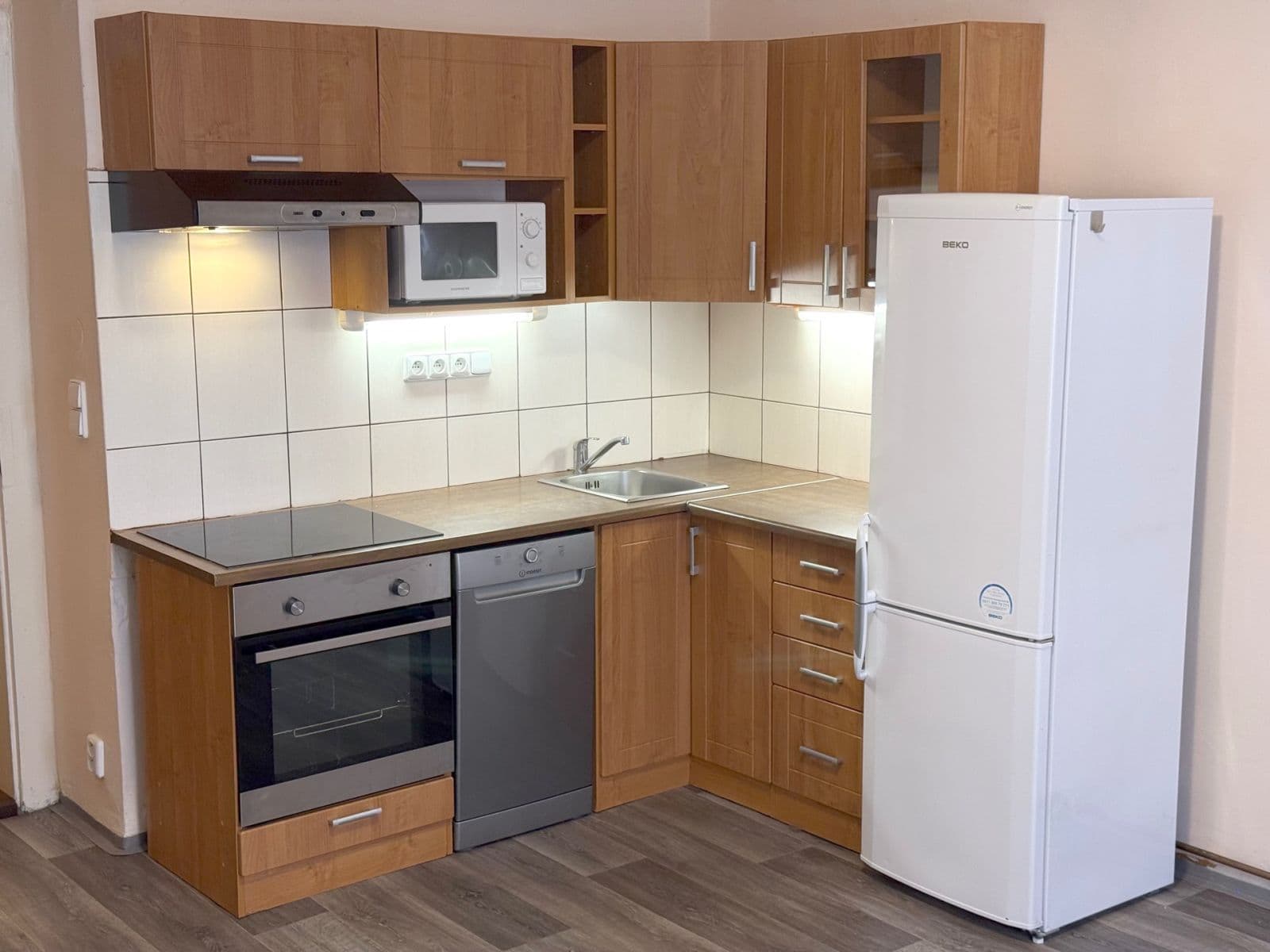 Pronájem bytu 2+kk 46 m², Magistrů, Praha, Praha Pronájem bytu 2+kk 46 m², Magistrů, Praha, Praha