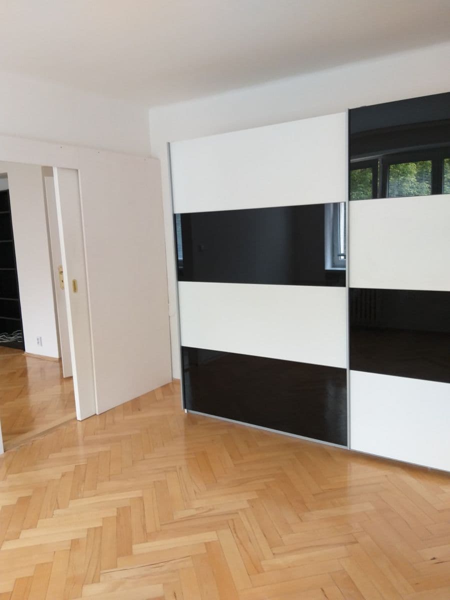 Pronájem bytu 2+1 56 m², Špálova, Olomouc, Olomoucký kraj Pronájem bytu 2+1 56 m², Špálova, Olomouc, Olomoucký kraj