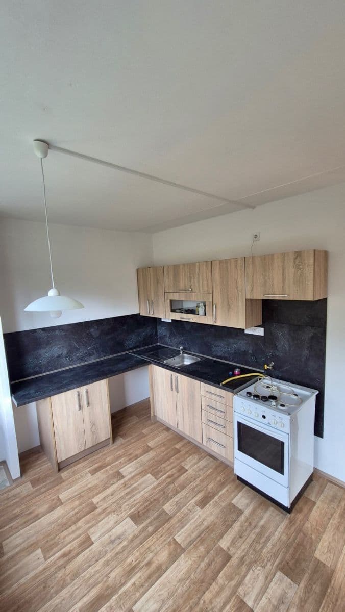 Pronájem bytu 3+1 70 m², Družstevní, Vrchlabí, Královéhradecký kraj Pronájem bytu 3+1 70 m², Družstevní, Vrchlabí, Královéhradecký kraj