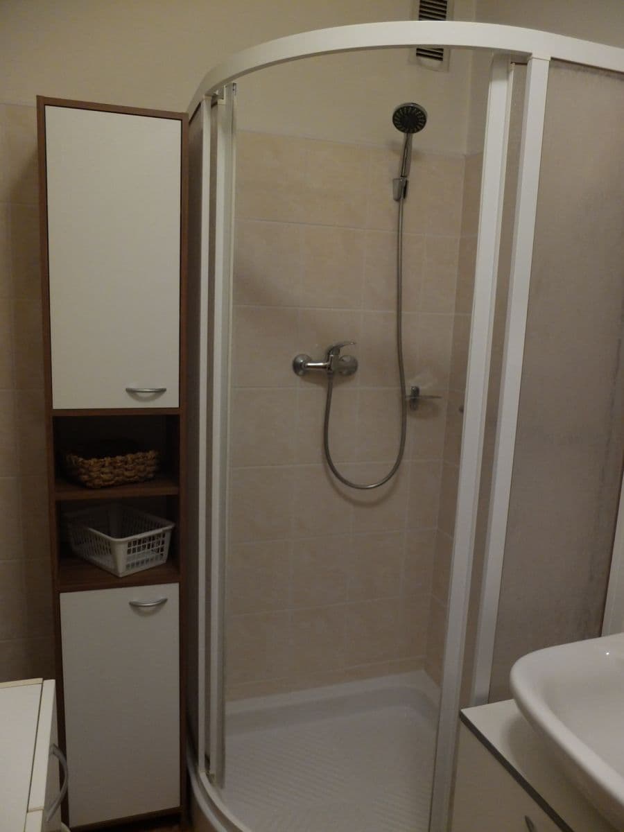 Pronájem bytu 3+kk 66 m², Poděbradova, Modřice, Jihomoravský kraj Pronájem bytu 3+kk 66 m², Poděbradova, Modřice, Jihomoravský kraj