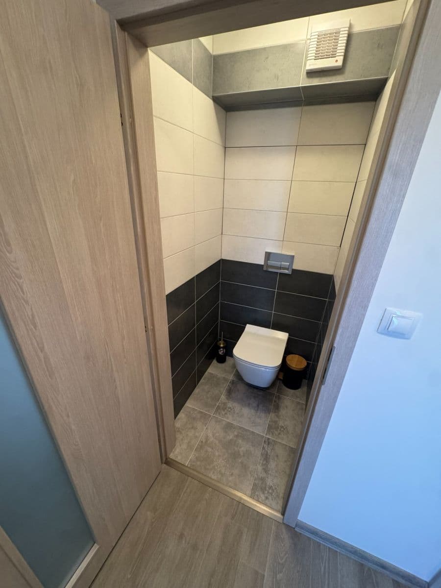 Pronájem bytu 3+1 66 m², Sokolovská, Plzeň, Plzeňský kraj Pronájem bytu 3+1 66 m², Sokolovská, Plzeň, Plzeňský kraj