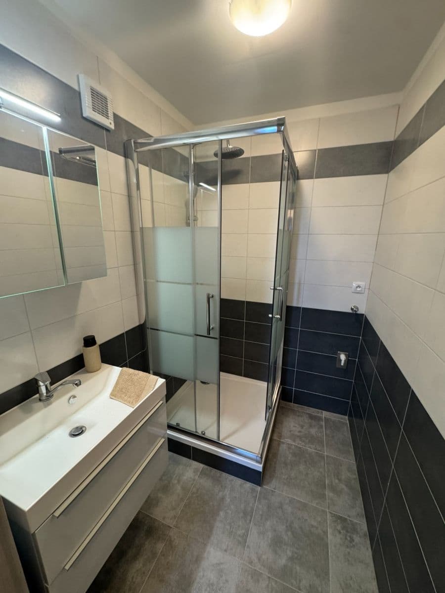 Pronájem bytu 3+1 66 m², Sokolovská, Plzeň, Plzeňský kraj Pronájem bytu 3+1 66 m², Sokolovská, Plzeň, Plzeňský kraj