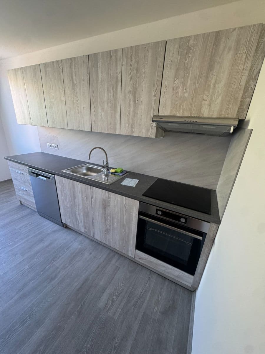 Pronájem bytu 3+1 66 m², Sokolovská, Plzeň, Plzeňský kraj Pronájem bytu 3+1 66 m², Sokolovská, Plzeň, Plzeňský kraj