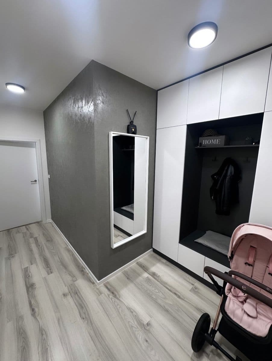 Pronájem bytu 2+kk 62 m², 102. pluku, Benešov, Středočeský kraj Pronájem bytu 2+kk 62 m², 102. pluku, Benešov, Středočeský kraj