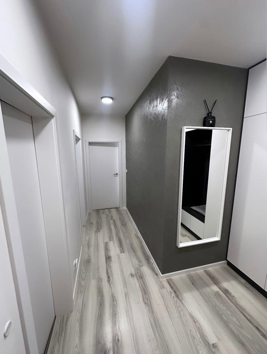 Pronájem bytu 2+kk 62 m², 102. pluku, Benešov, Středočeský kraj Pronájem bytu 2+kk 62 m², 102. pluku, Benešov, Středočeský kraj