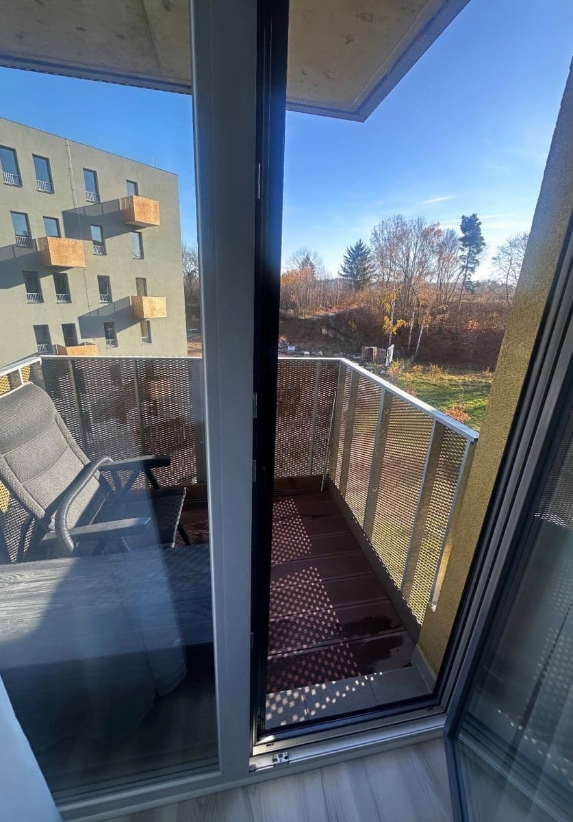 Pronájem bytu 2+kk 62 m², 102. pluku, Benešov, Středočeský kraj Pronájem bytu 2+kk 62 m², 102. pluku, Benešov, Středočeský kraj