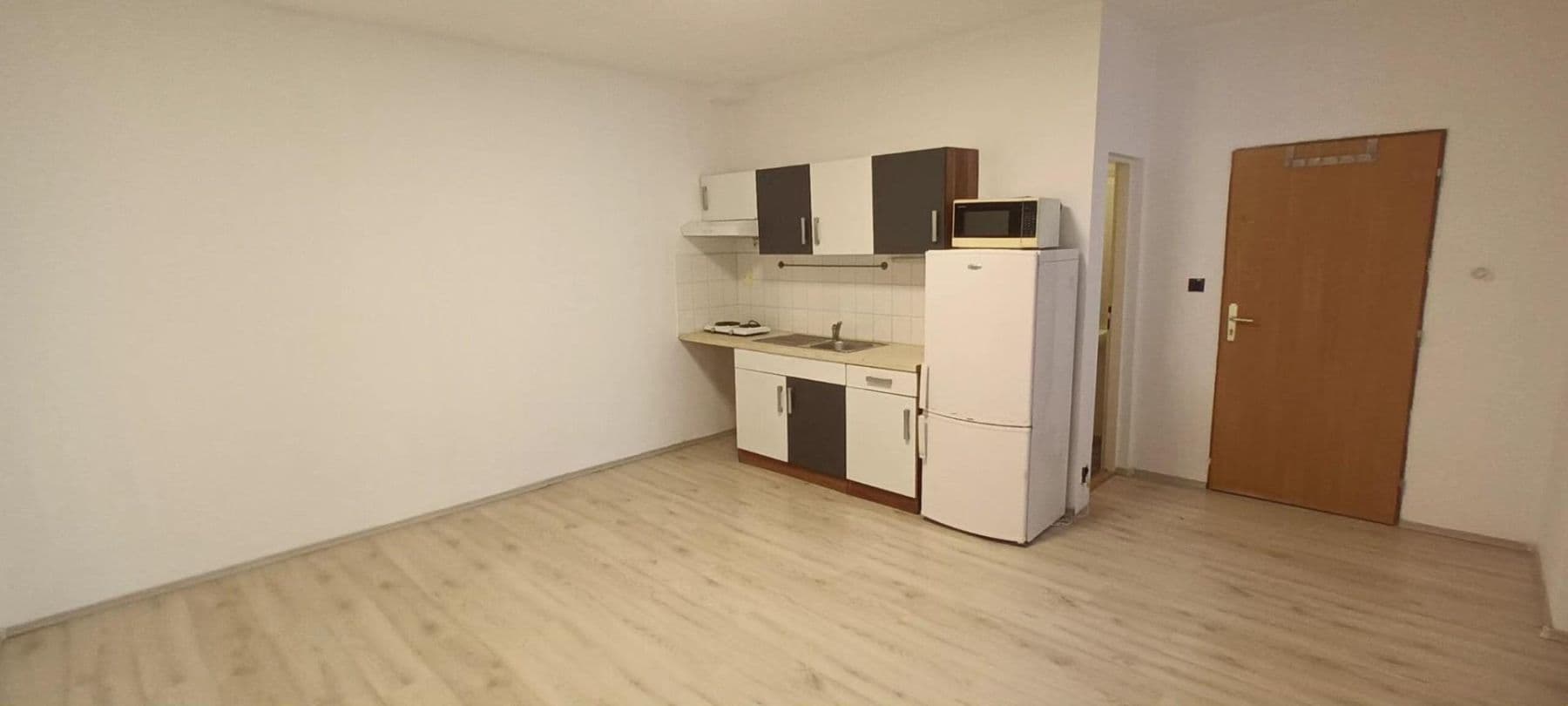 Pronájem bytu 1+kk 20 m², Lidická, Brno, Jihomoravský kraj Pronájem bytu 1+kk 20 m², Lidická, Brno, Jihomoravský kraj