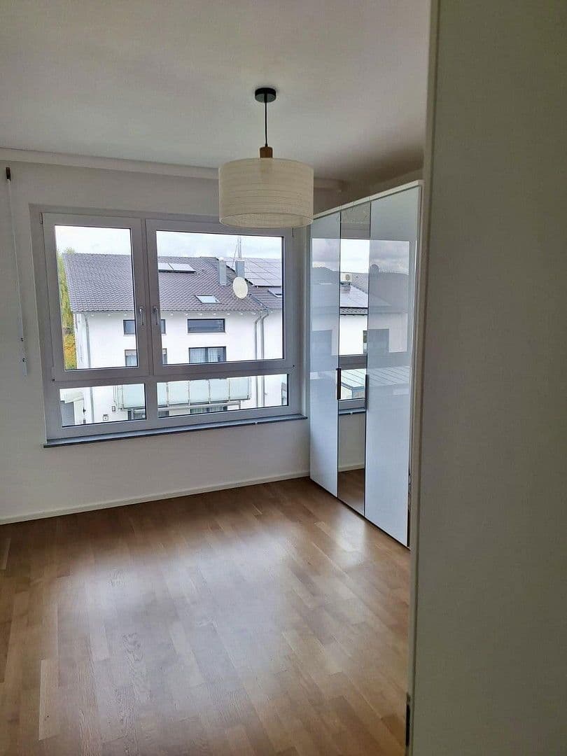 Pronájem bytu 4+kk 120 m², Heilbronn, Bádensko-Württembersko Pronájem bytu 4+kk 120 m², Heilbronn, Bádensko-Württembersko