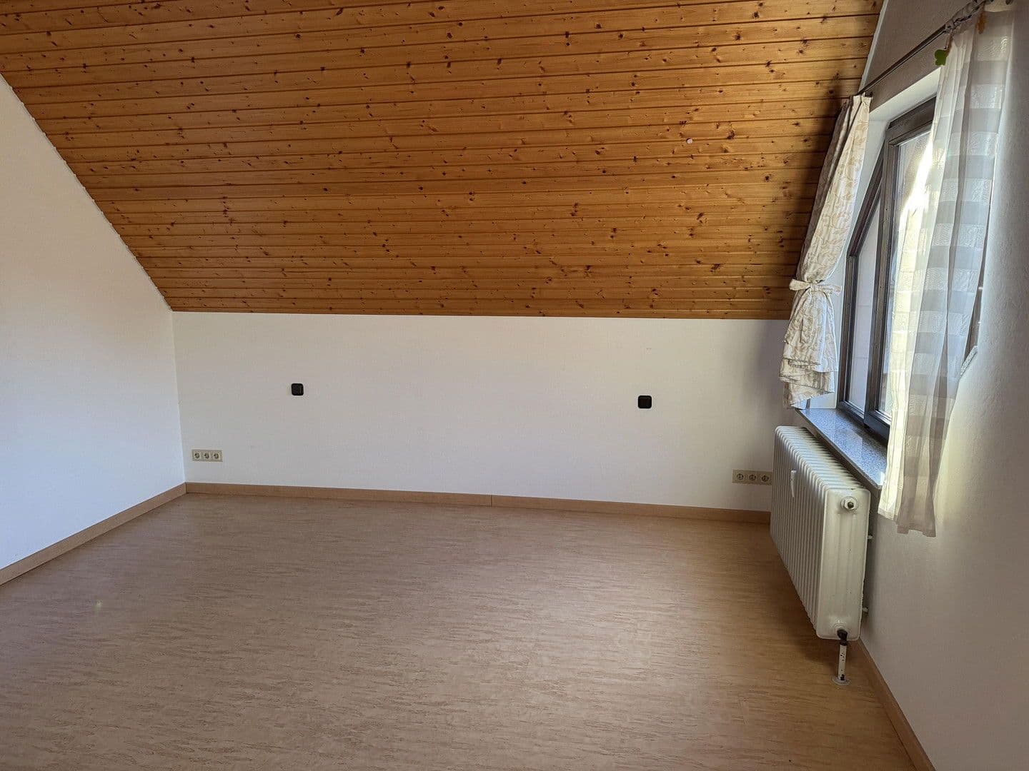 Prodej bytu 3+1 119 m², Ostfildern, Bádensko-Württembersko Prodej bytu 3+1 119 m², Ostfildern, Bádensko-Württembersko