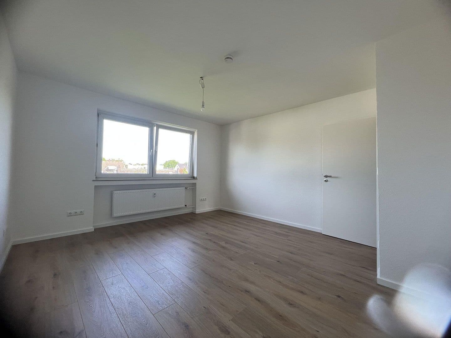 Pronájem bytu 3+1 89 m², Lahnstr.6, Hagen, Severní Porýní-Vestfálsko Pronájem bytu 3+1 89 m², Lahnstr.6, Hagen, Severní Porýní-Vestfálsko