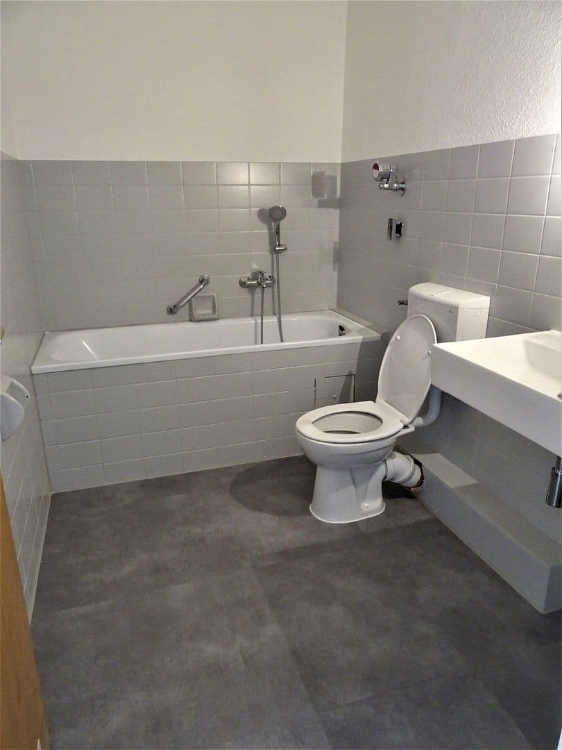 Pronájem bytu 3+1 89 m², Lahnstr.6, Hagen, Severní Porýní-Vestfálsko Pronájem bytu 3+1 89 m², Lahnstr.6, Hagen, Severní Porýní-Vestfálsko