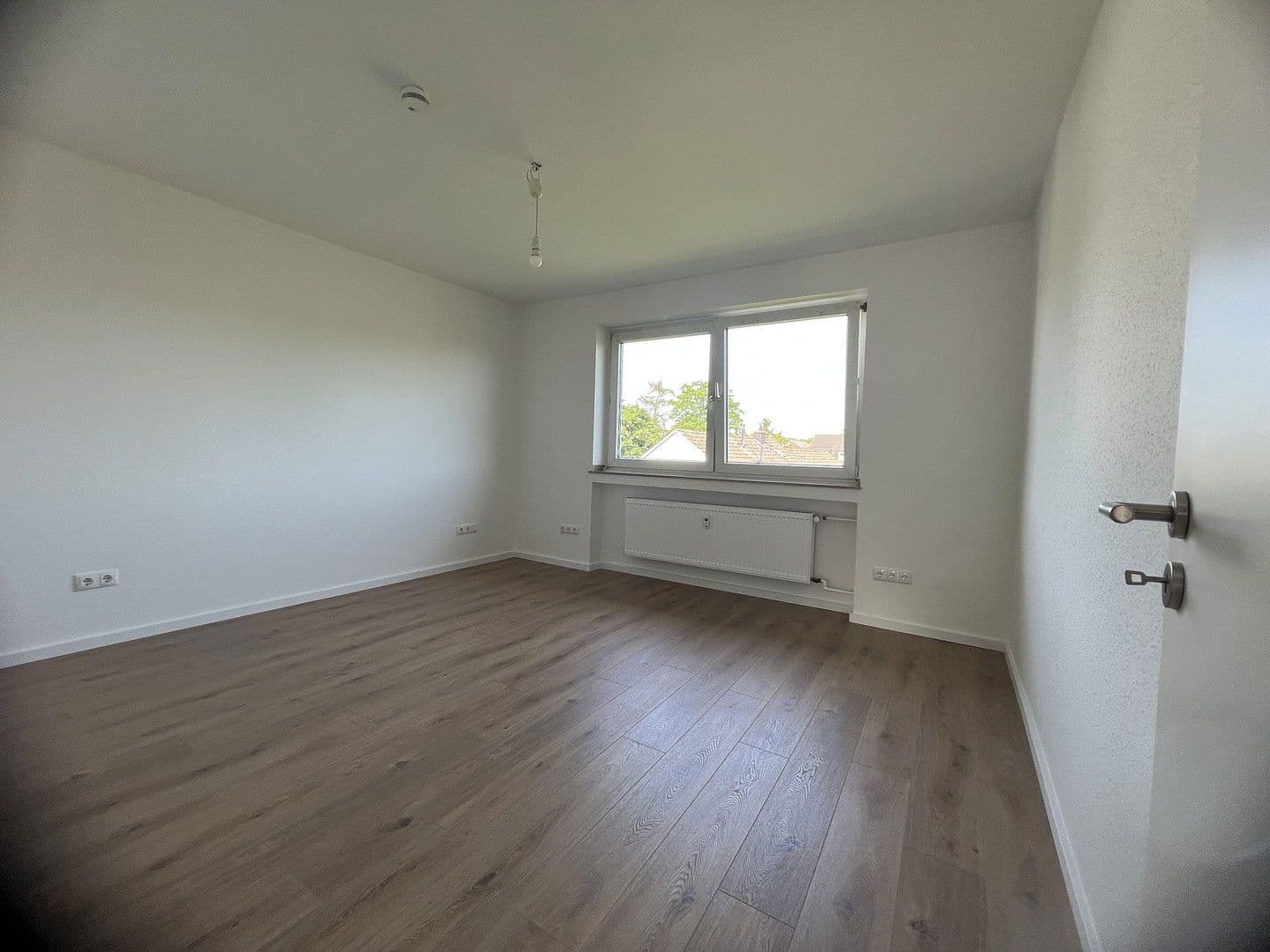 Pronájem bytu 3+1 89 m², Lahnstr.6, Hagen, Severní Porýní-Vestfálsko Pronájem bytu 3+1 89 m², Lahnstr.6, Hagen, Severní Porýní-Vestfálsko