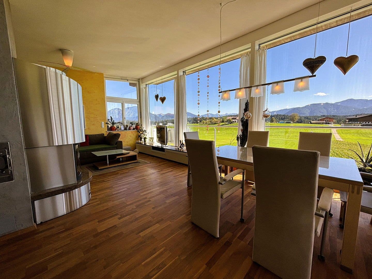 Prodej domu 250 m², pozemek 720 m², Angerberg, Tyrolsko Prodej domu 250 m², pozemek 720 m², Angerberg, Tyrolsko