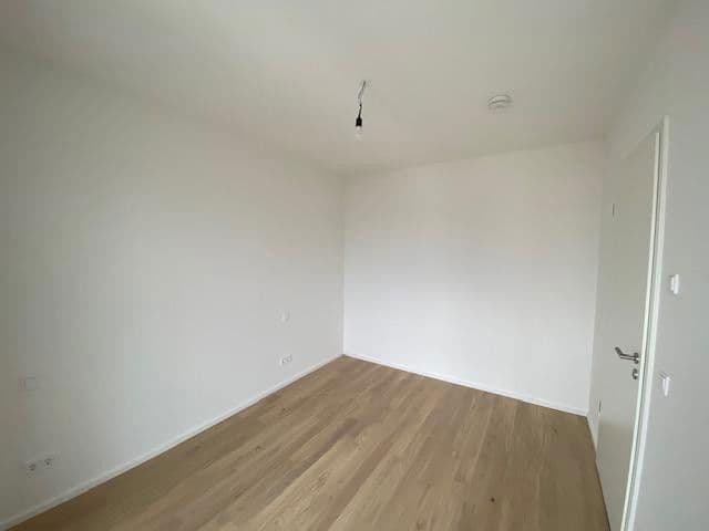 Pronájem bytu 2+1 44 m², Hermine-von-Parish-Str. 49, München, Bavorsko Pronájem bytu 2+1 44 m², Hermine-von-Parish-Str. 49, München, Bavorsko