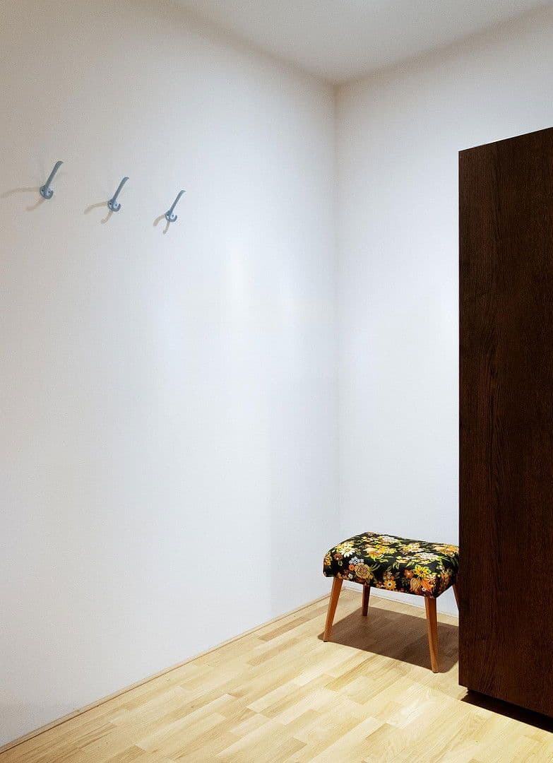 Pronájem bytu 2+1 55 m², Ebelingstr.4, berlin, Berlín Pronájem bytu 2+1 55 m², Ebelingstr.4, berlin, Berlín