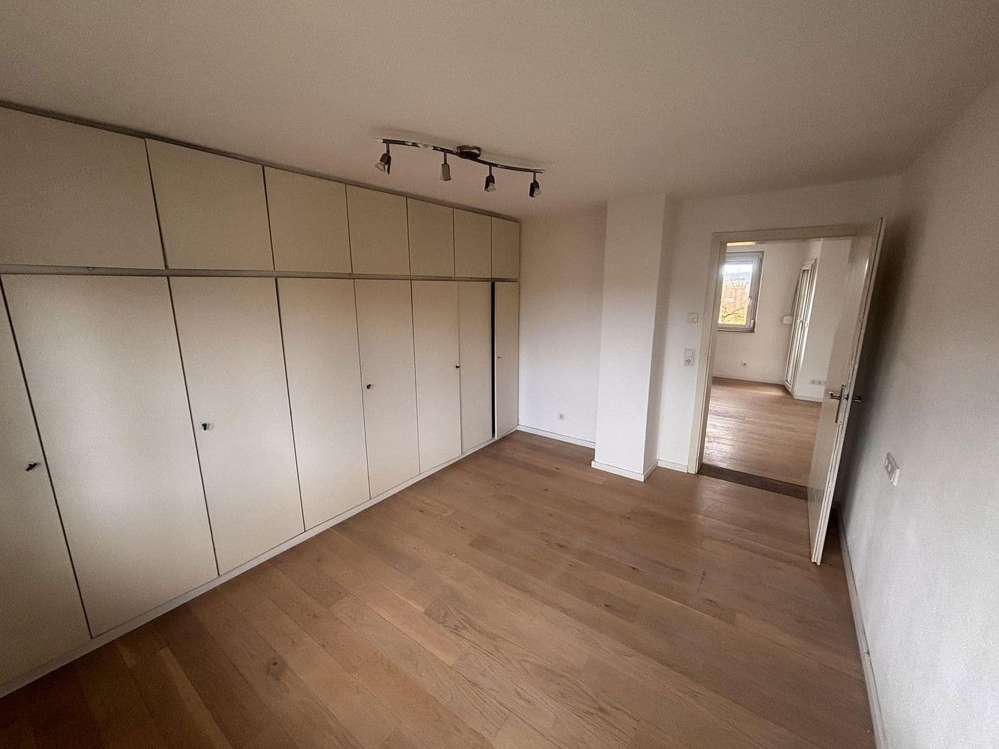 Prodej bytu 3+1 62 m², Leonberg, Bádensko-Württembersko Prodej bytu 3+1 62 m², Leonberg, Bádensko-Württembersko