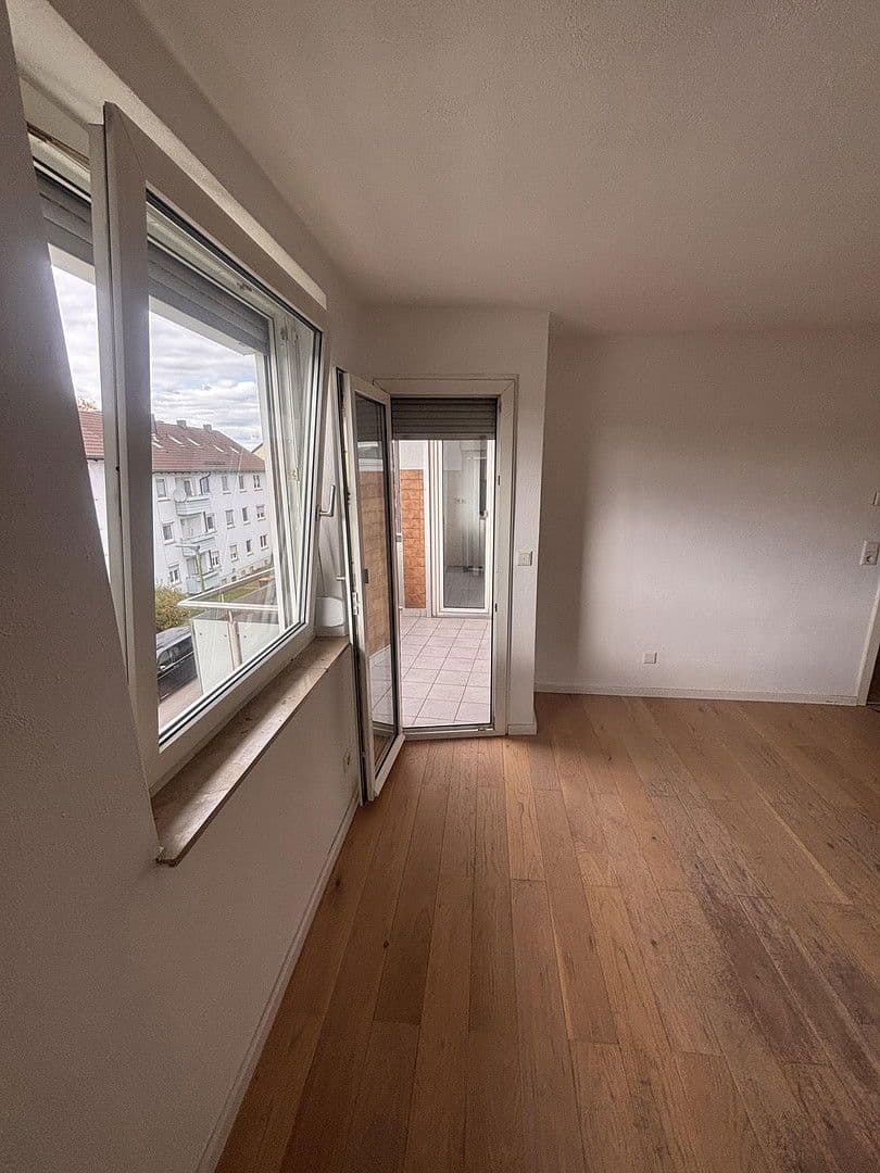 Prodej bytu 3+1 62 m², Leonberg, Bádensko-Württembersko Prodej bytu 3+1 62 m², Leonberg, Bádensko-Württembersko