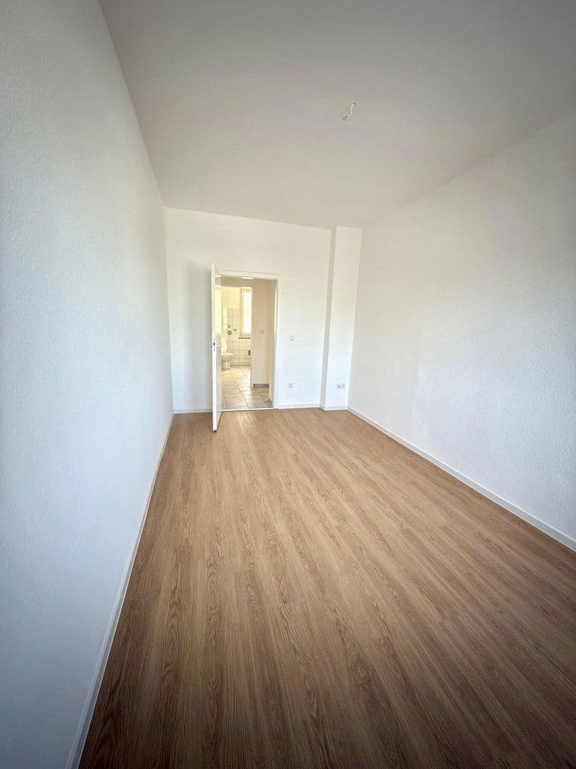Pronájem bytu 2+1 57 m², Höfener Straße 22, Fürth, Bavorsko Pronájem bytu 2+1 57 m², Höfener Straße 22, Fürth, Bavorsko