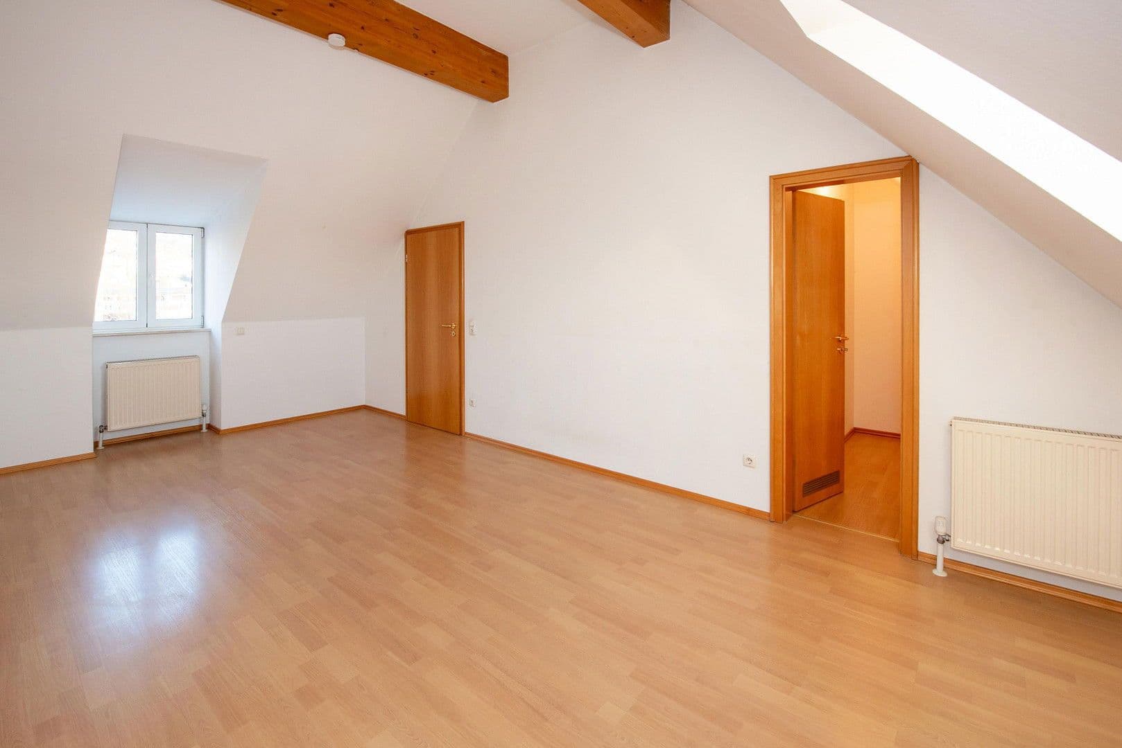 Pronájem bytu 3+1 95 m², Deggendorf, Bavorsko Pronájem bytu 3+1 95 m², Deggendorf, Bavorsko