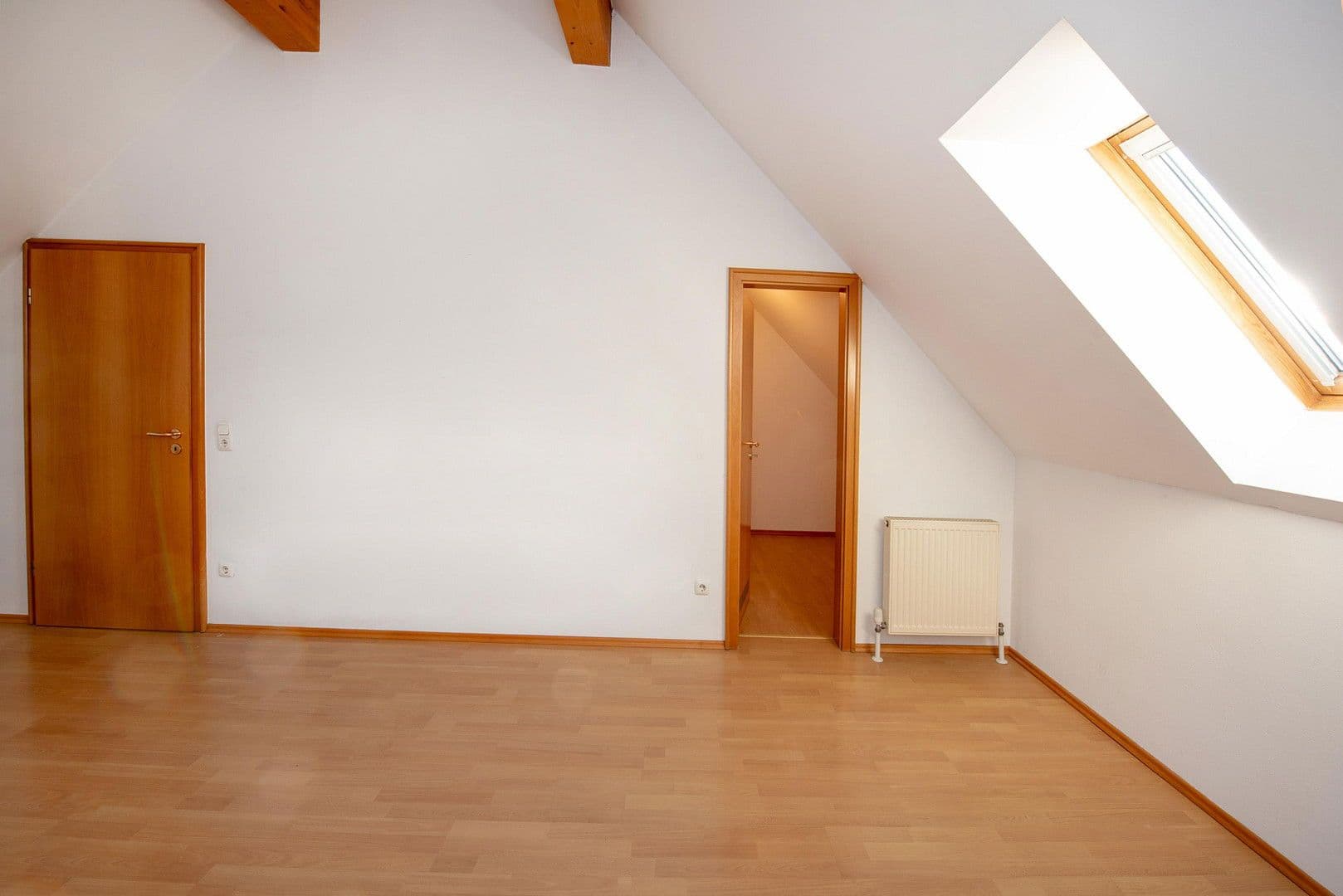 Pronájem bytu 3+1 95 m², Deggendorf, Bavorsko Pronájem bytu 3+1 95 m², Deggendorf, Bavorsko