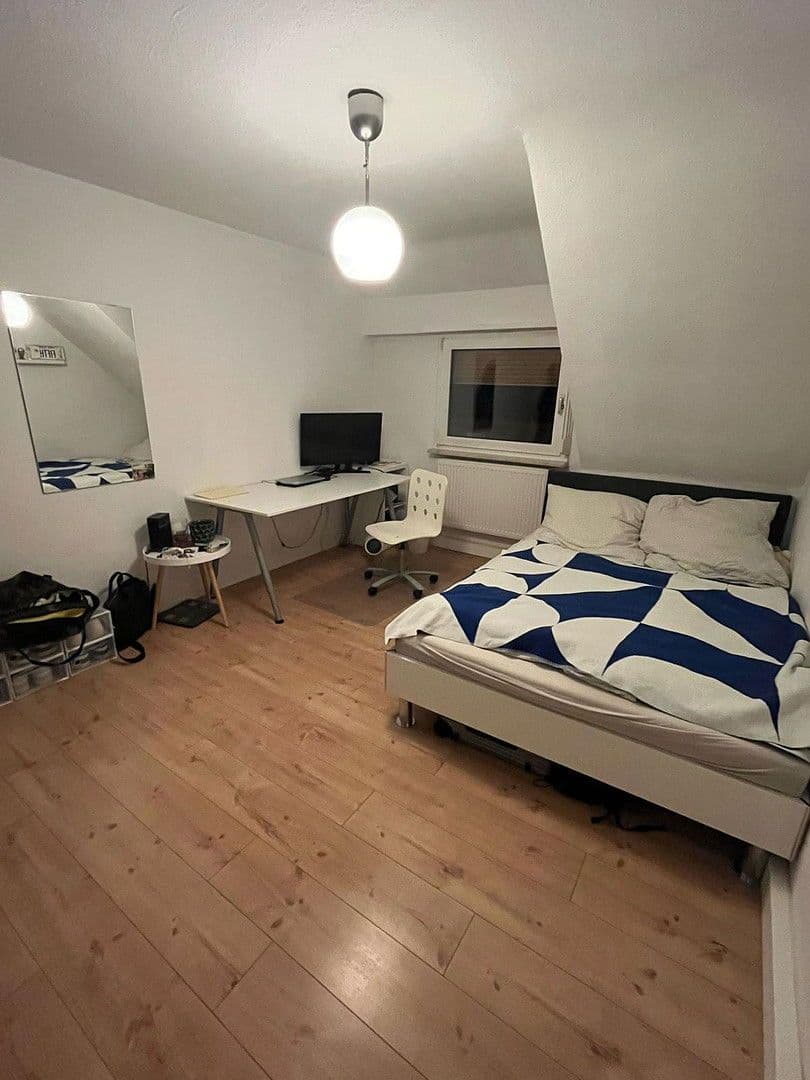 Prodej bytu 4+1 80 m², Rheinhäuserstraße 85, Mannheim, Bádensko-Württembersko Prodej bytu 4+1 80 m², Rheinhäuserstraße 85, Mannheim, Bádensko-Württembersko