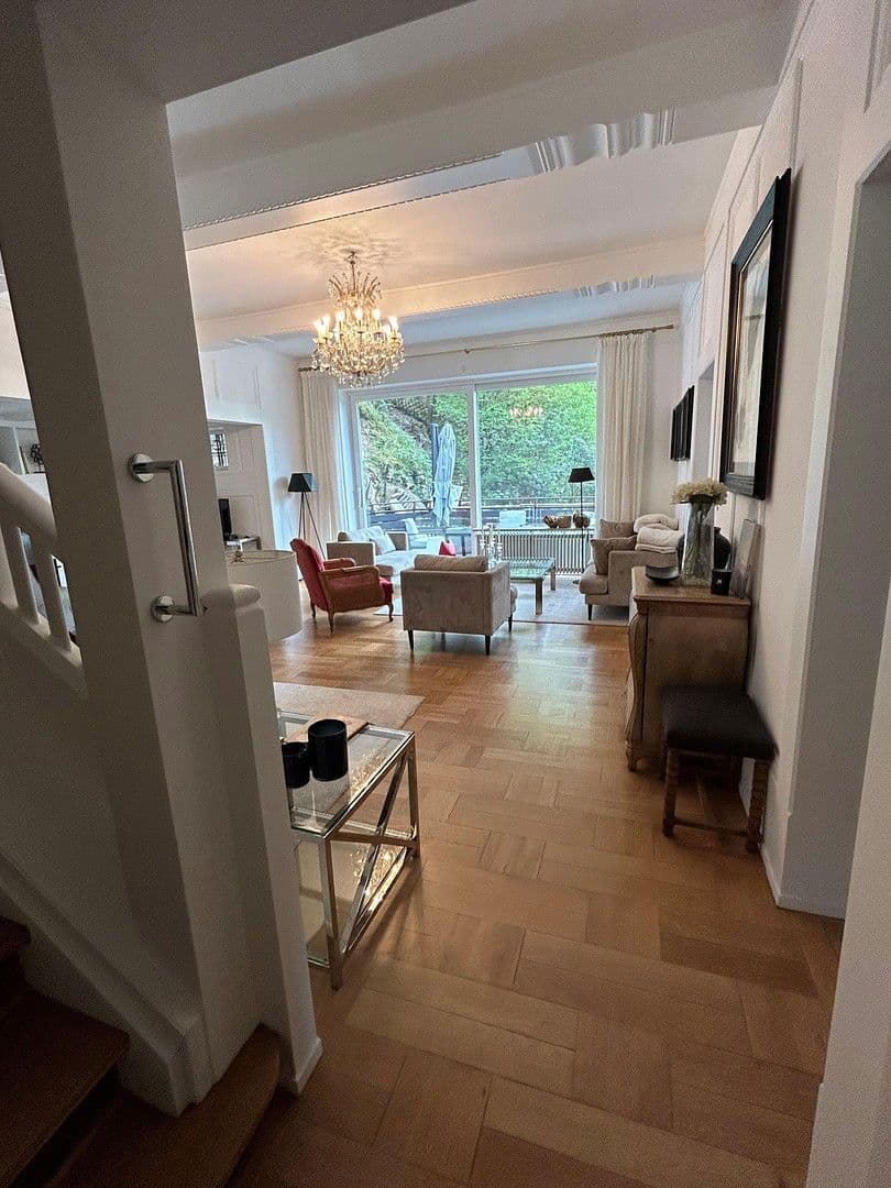 Pronájem bytu 260 m², Hausackerweg 6, Heidelberg, Allemagne, Bádensko-Württembersko Pronájem bytu 260 m², Hausackerweg 6, Heidelberg, Allemagne, Bádensko-Württembersko