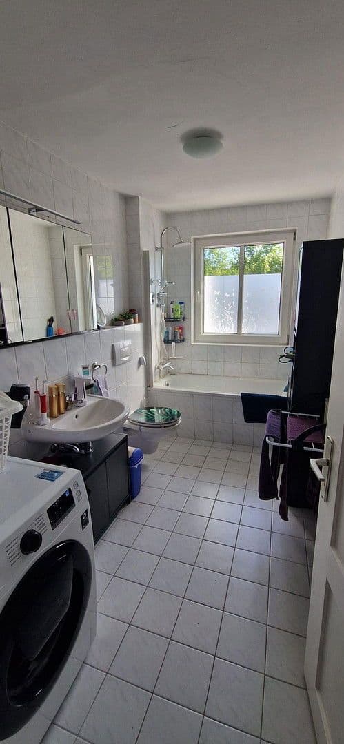 Pronájem bytu 3+kk 63 m², Werner-von-Siemesn-Str. 7, Bad Rodach, Bavorsko Pronájem bytu 3+kk 63 m², Werner-von-Siemesn-Str. 7, Bad Rodach, Bavorsko