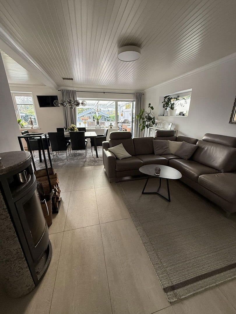 Prodej domu 150 m², pozemek 633 m², Mölln, Šlesvicko-Holštýnsko Prodej domu 150 m², pozemek 633 m², Mölln, Šlesvicko-Holštýnsko