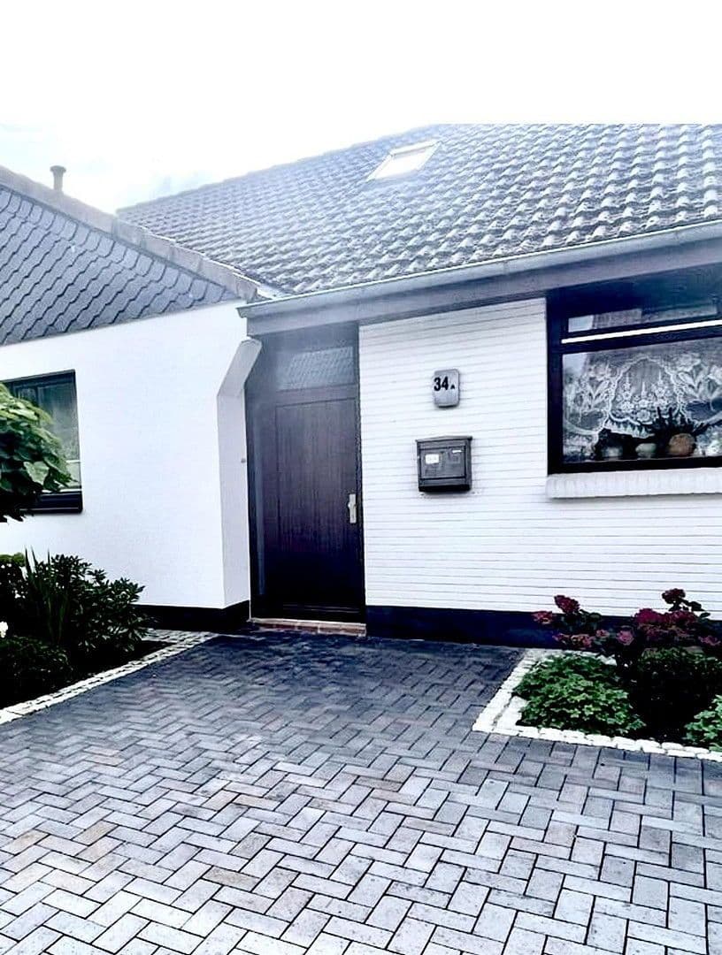 Prodej domu 150 m², pozemek 633 m², Mölln, Šlesvicko-Holštýnsko Prodej domu 150 m², pozemek 633 m², Mölln, Šlesvicko-Holštýnsko