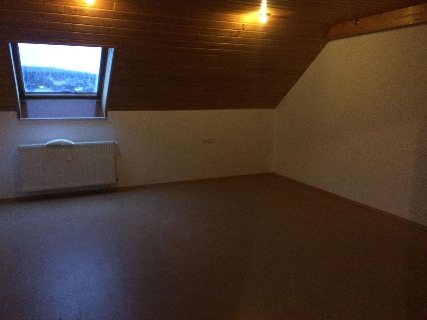Pronájem bytu 4+1 127 m², Otterbach, Porýní-Falc Pronájem bytu 4+1 127 m², Otterbach, Porýní-Falc