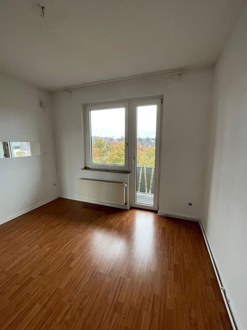 Pronájem bytu 2+1 40 m², Markt 12, Köln, Severní Porýní-Vestfálsko Pronájem bytu 2+1 40 m², Markt 12, Köln, Severní Porýní-Vestfálsko