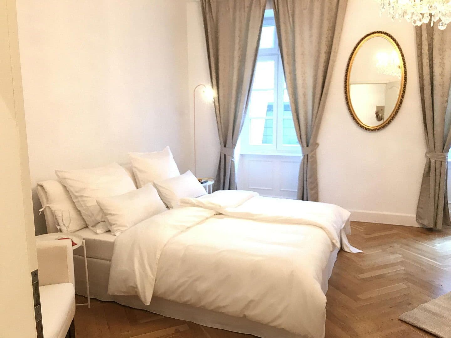 Pronájem bytu 3+1 100 m², Luisenstraße 5, Wiesbaden, Hessen Pronájem bytu 3+1 100 m², Luisenstraße 5, Wiesbaden, Hessen