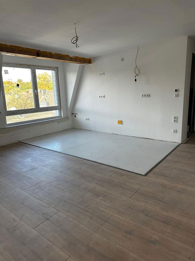 Pronájem bytu 2+kk 78 m², Essen, Severní Porýní-Vestfálsko Pronájem bytu 2+kk 78 m², Essen, Severní Porýní-Vestfálsko