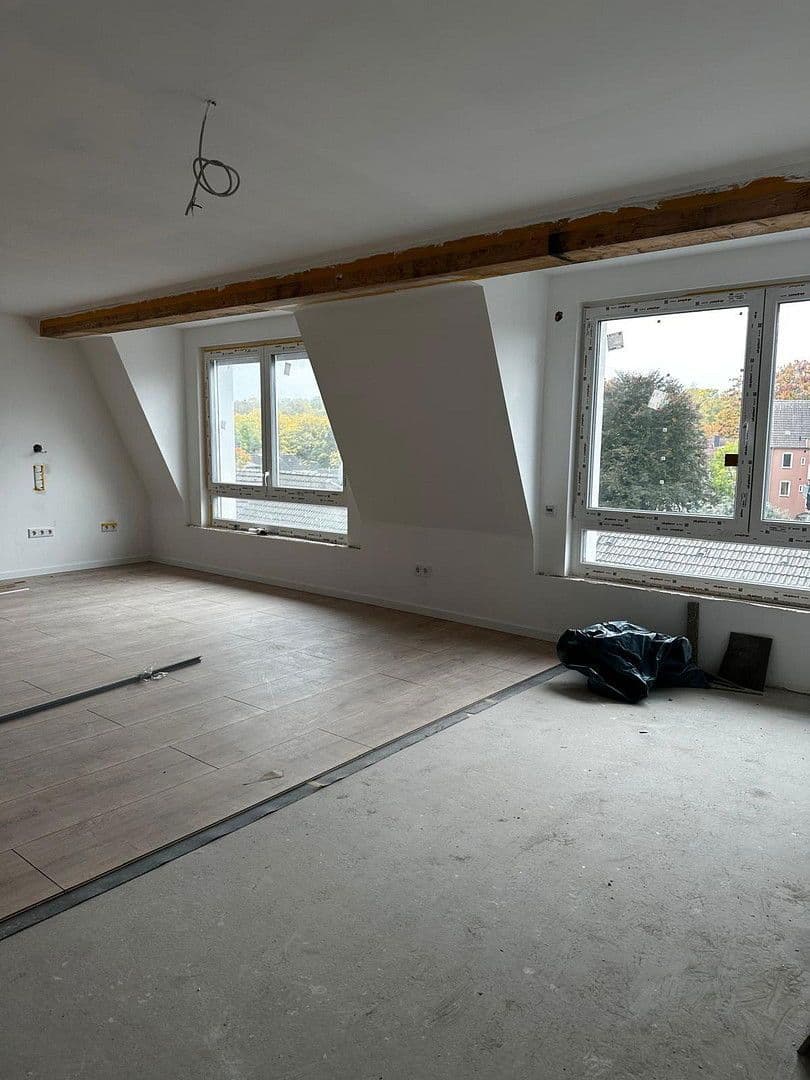Pronájem bytu 2+kk 78 m², Essen, Severní Porýní-Vestfálsko Pronájem bytu 2+kk 78 m², Essen, Severní Porýní-Vestfálsko