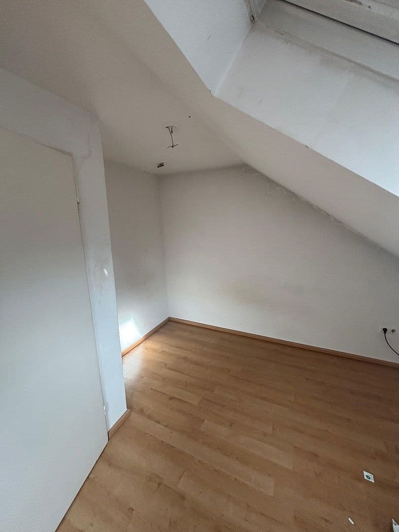 Prodej domu 125 m², pozemek 235 m², Schwarzenbruck, Bavorsko Prodej domu 125 m², pozemek 235 m², Schwarzenbruck, Bavorsko