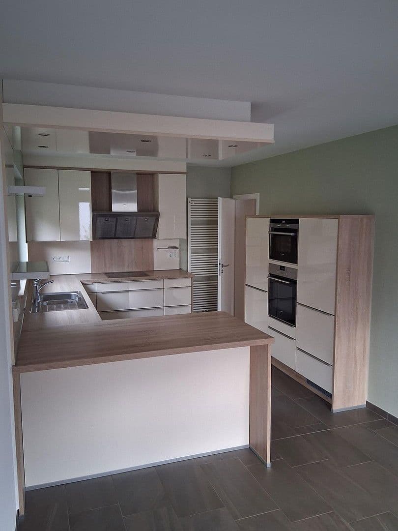 Pronájem bytu 6+1 105 m², Prüm, Porýní-Falc Pronájem bytu 6+1 105 m², Prüm, Porýní-Falc