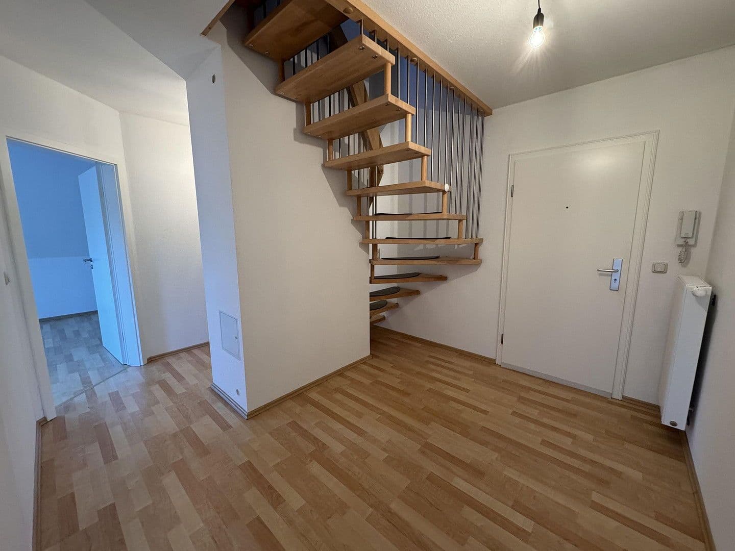 Pronájem bytu 3+1 74 m², Friedhofstraße 10, Hamburg, Hamburg Pronájem bytu 3+1 74 m², Friedhofstraße 10, Hamburg, Hamburg