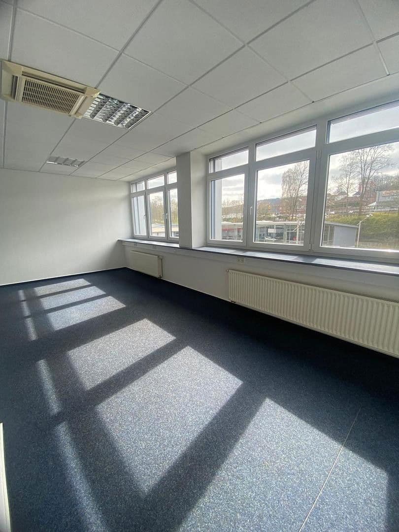 Pronájem kanceláře 160 m², Werner-von-Siemens-Straße 35, Georgsmarienhütte, Dolní Sasko Pronájem kanceláře 160 m², Werner-von-Siemens-Straße 35, Georgsmarienhütte, Dolní Sasko