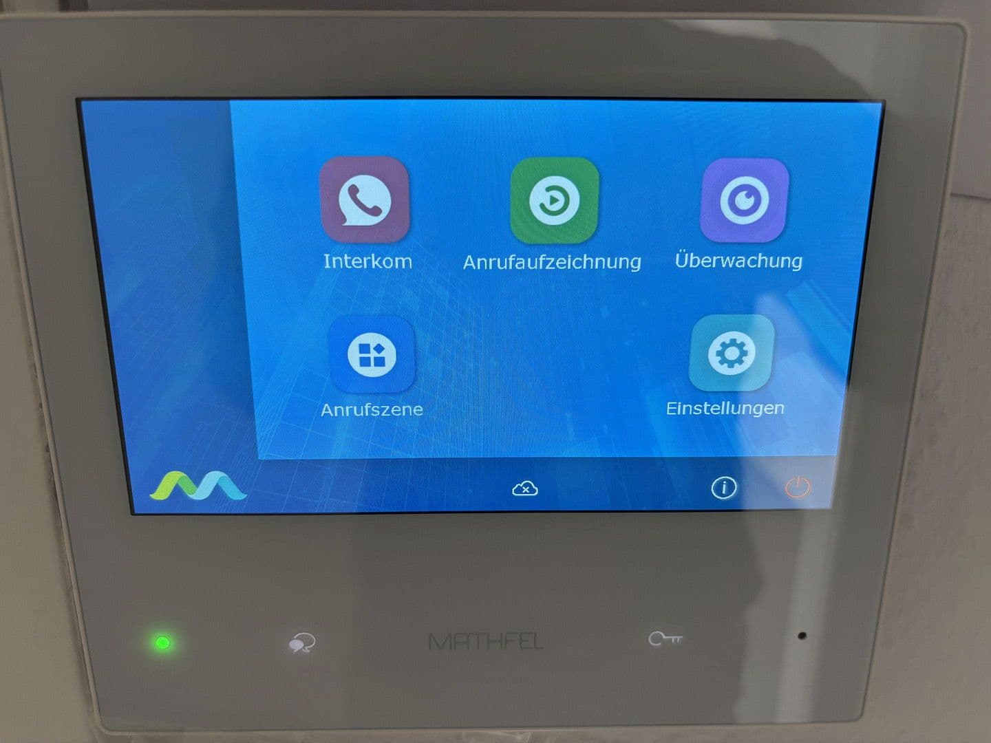 Pronájem bytu 4+1 107 m², Pforzheim, Bádensko-Württembersko Pronájem bytu 4+1 107 m², Pforzheim, Bádensko-Württembersko