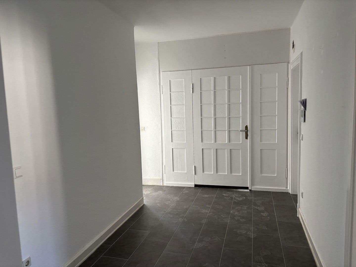 Pronájem bytu 4+1 107 m², Pforzheim, Bádensko-Württembersko Pronájem bytu 4+1 107 m², Pforzheim, Bádensko-Württembersko